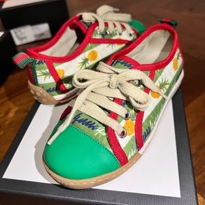 Boys Gucci Sneakers Green and Red Size 27